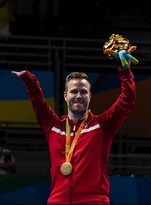 Rosenmeier med PL-guldmedaljen.